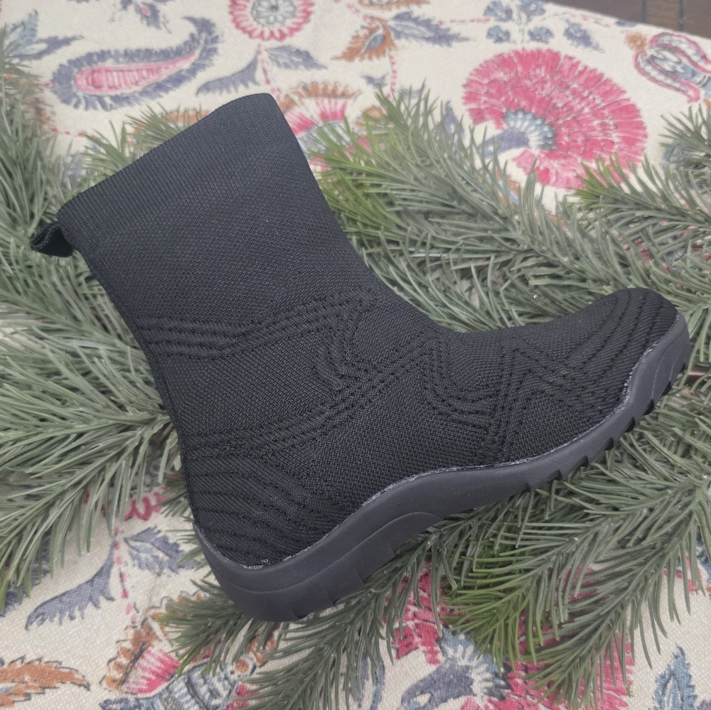 bernie mev. Girl's Shiran Boots in Black